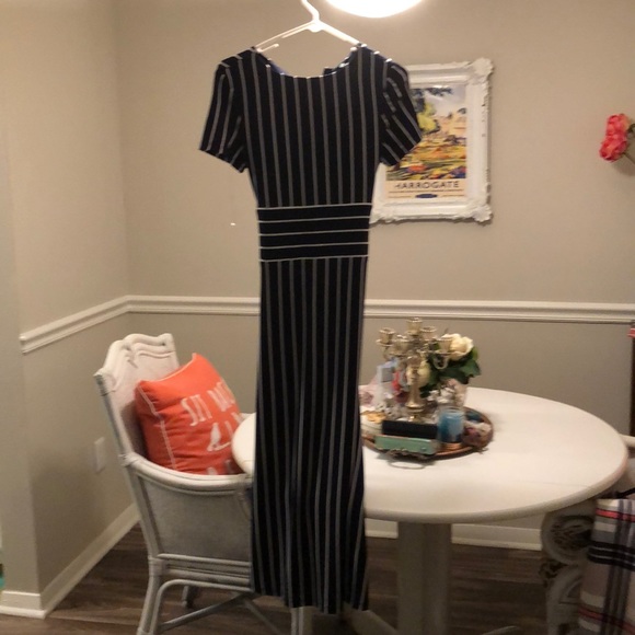 Dress never worn with labels - Picture 1 of 3